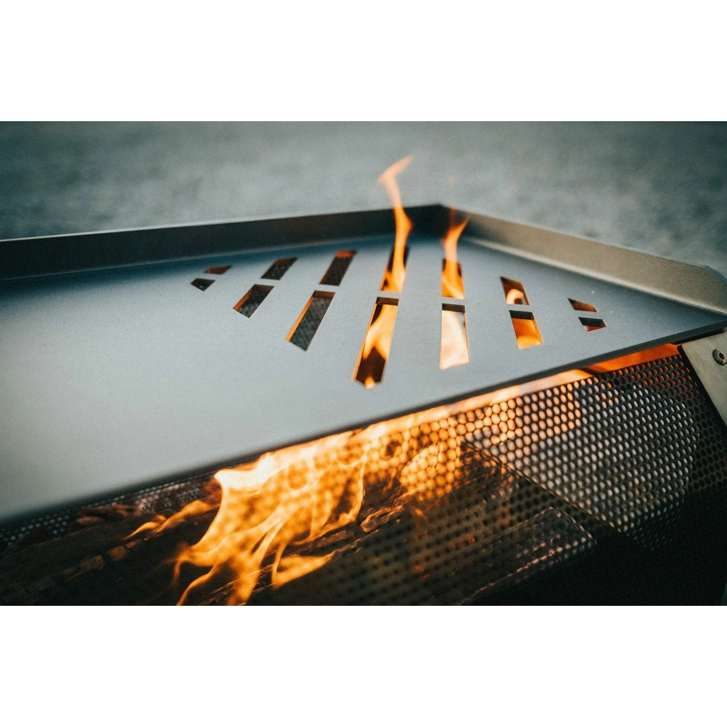 Pyro Camp Fire Pit + Grill Kit - Image 8